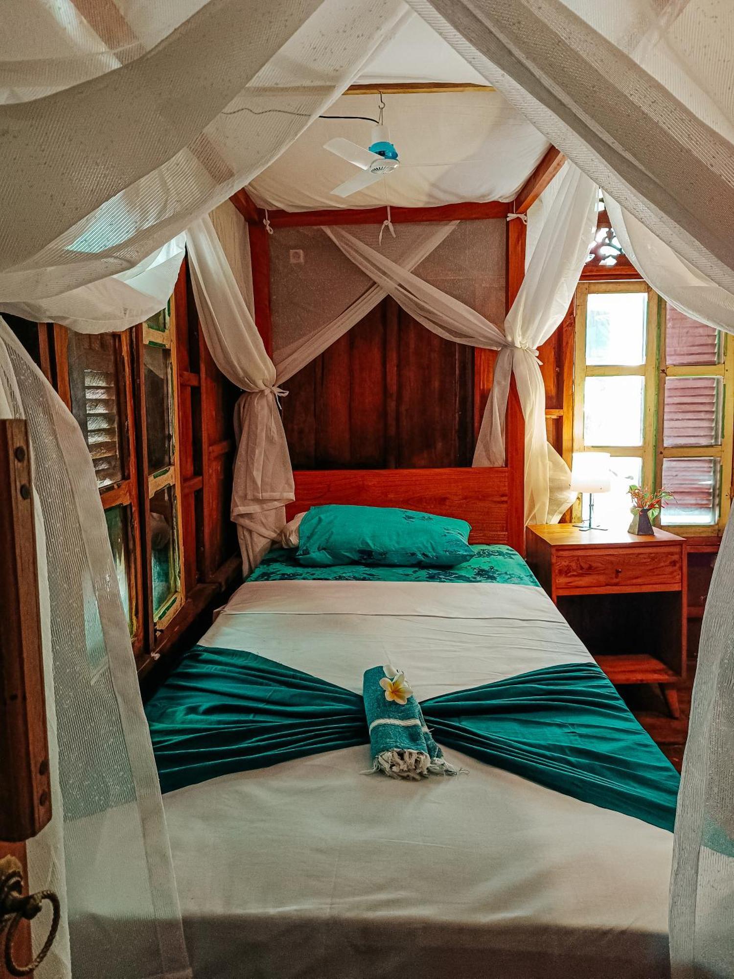 Alaya Ecolodge Pemuteran  Exterior photo
